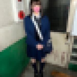 【個人撮影】訳ありの制服女子とパパ活_下着を見られるだけで恥ずかしがるウブな娘に連続中出し