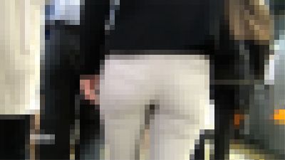 【HD高画質】 打ち合わせ前の通勤キャリアウーマン ぴっちりベージュパン