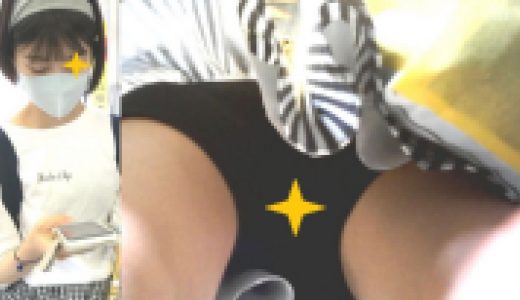 031美少女の重ね＋OLお姉さん2人逆さ撮り！