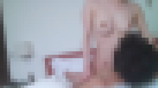 色白Eカップ美乳21歳と巨乳Hカップ24歳の看護士