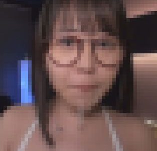 【フェラ】素朴なメガネっ娘にたっぷりしゃぶってもらってお顔に大量顔射?