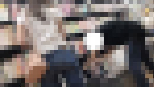 【OLの美尻】20代後半OL本屋で立ち読みしている無防備なデニムのおしり