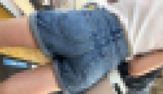 デニムショートパンツ尻 超接写