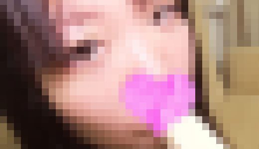 あみちゃんシリーズ⑤　棒アイス舐め　マイクロビキニ（黒）　フェラを真似てしゃぶる