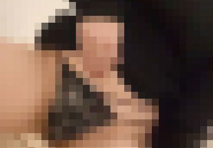 【素人】黒ニット白肌エロスレンダー美女_声を我慢しながらクリ苛めイキ