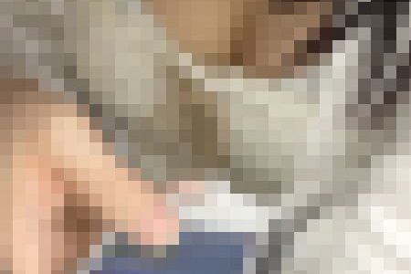 【胸チラHD画質】 ?色白オタク美少女の超接写胸チラ＆ブラチラ