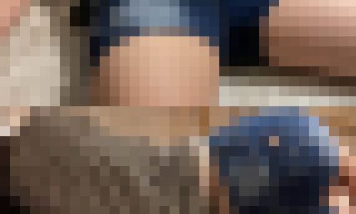 デニムショートパンツ姿のまま大股開きで眠る姉【家庭内盗撮】