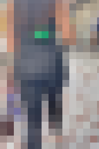 超SクラスのＲ指定メガトン爆尻！裸よりエロい黒光りのケツをムニュらせて男を挑発！ 下品なパッツンレギンスお姉さん編