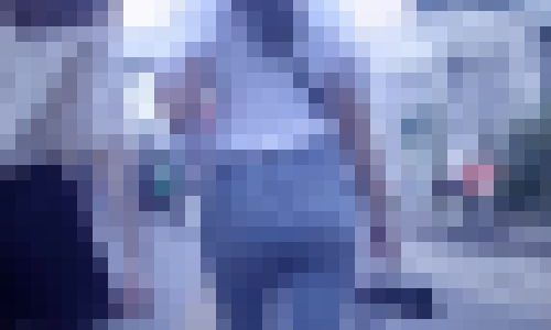 黒髪清楚系の美少女が超美巨尻でデニムパンパンにして歩く姿が超エロい