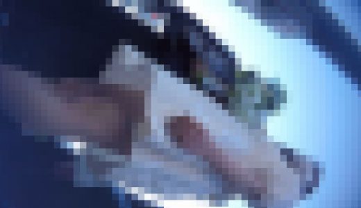★ローアングル＃131  街中で見つけた可愛いお姉さんのスカート内