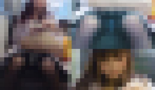 電車内美女が見せたスケスケ黒スト越しのご褒美丸見えパンチラ