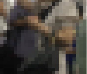 姿付き逆さ＃24 Tバックからナプキンがはみ出してるお姉さん