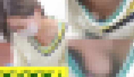 【宅配胸チラ】人妻の美乳胸チラ/色鮮やかなパンツに大興奮【胸チラ/パンチラ】Vol.47