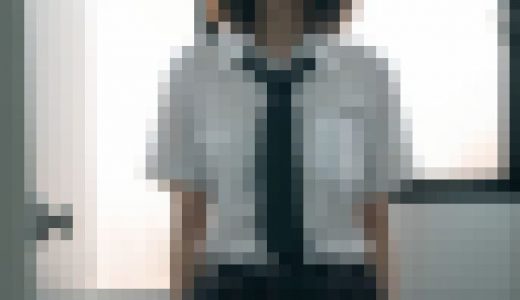 (セット商品)虚ろな目で胸やパンツを見せてくれる女の子たち