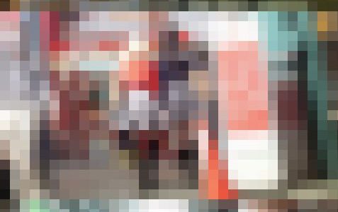 【コスプレ】大人気アニメのヒロイン２人組が任務遂行中にローアングルで撮影される