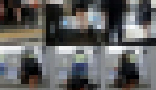 【再販】駅構内にて美女が屈んでモロパンチラ！めくり＆前後密着悩殺パンチラ盗撮動画（Full HD）