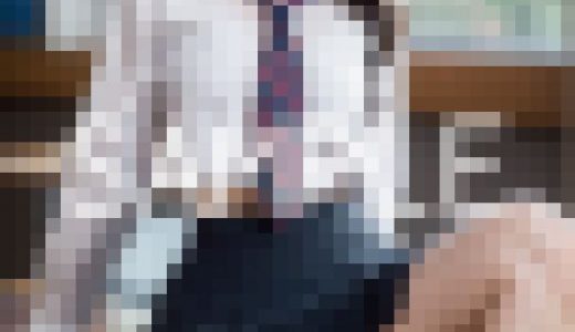【高画質】制服女性の開脚 ハ?ンツ見せ
