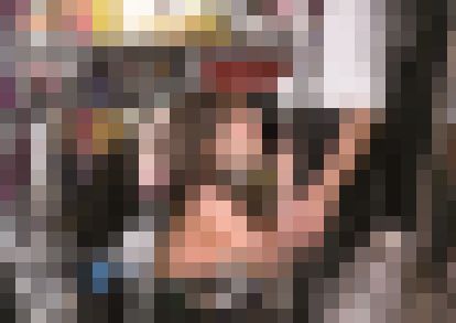 【ハプニングバー】常連客の美人がブスの前でおっぴろげ?