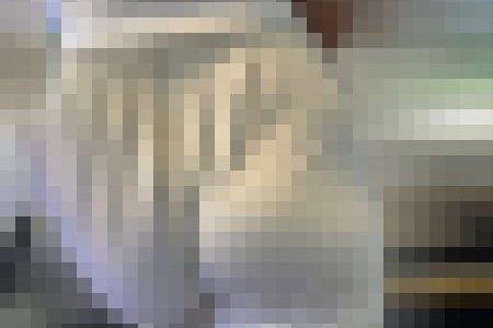 バリキャリOLのおしりが巨尻が左右に揺れ動きます！！