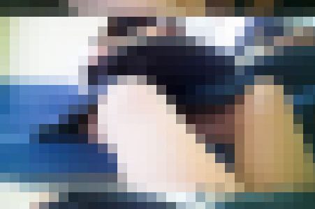 うとうとする制服JKの緩んだお股を覗く動画