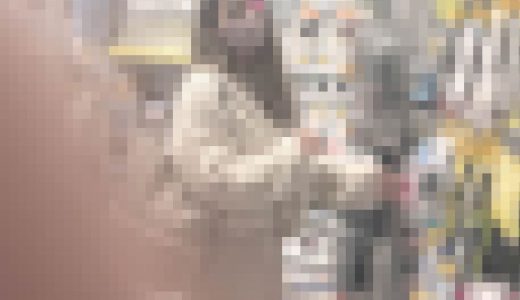 ミニスカギャルにバレる同業者/むちむちボディからドすけべパンチラ【禁断の逆さ撮り】Vol.55