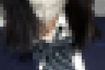 現役ウブ顔ガチJKを貪る！乗り換え後の満員電車で静かな抵抗をする超色白激若ピンク乳輪おっぱいを弄ぶ！