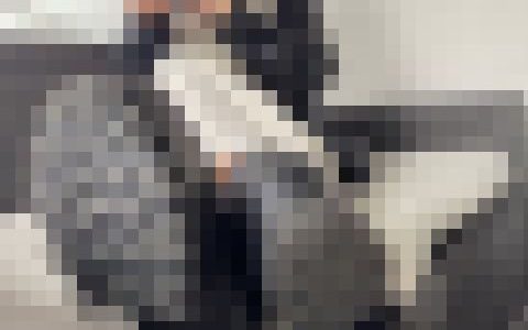 美人大学生Aちゃん履きすぎてボロボロのブーツと穴あき靴下足裏＆オール明けの素足足裏