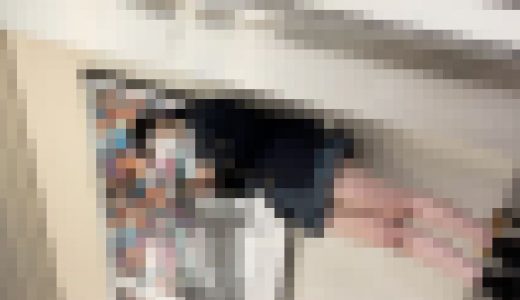 レースお尻に感動。駅に向かう青チェを追いかける