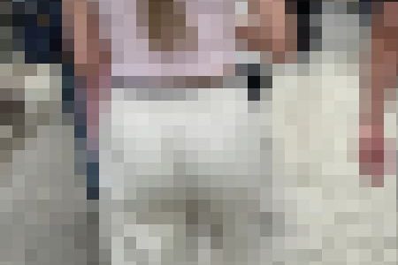 スエットパンツからくっきりパンティーの動画。
