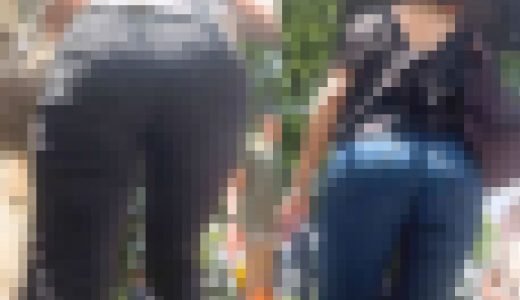 Wエロ美尻を見上げて堪能！都会の高飛車お姉さんが王道デニム内のケツをムニュらせ男を誘惑! 『階段を登る』女 編