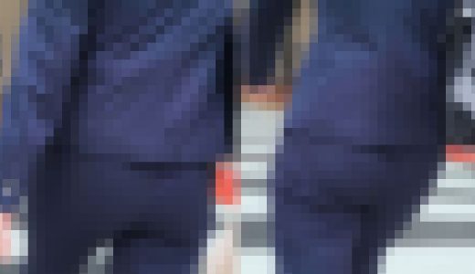 歩行記録0187「雨に濡れてピタピタになってしまった新人パンツスーツOLさん」