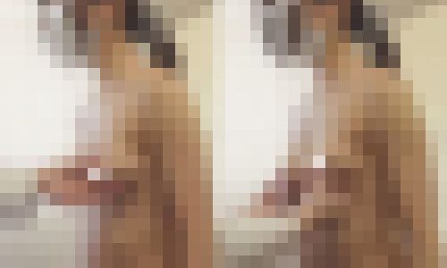 【一般外来】「揉み癖」のある美人主婦と女大生ちっぱいチャン。2人の尖がった乳首が印象的です。