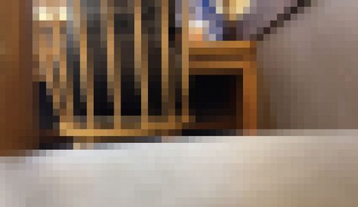 【JKでか尻】カフェで休憩中の私服JK流行りのスラックスで巨尻突き出しw【4K】