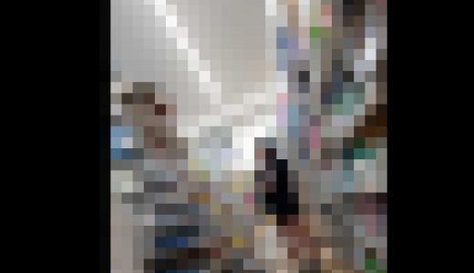 狙われた有名t??ktoker？コンビニ歩くだけでおじさんホイホイになるミニスカJKちゃんのP