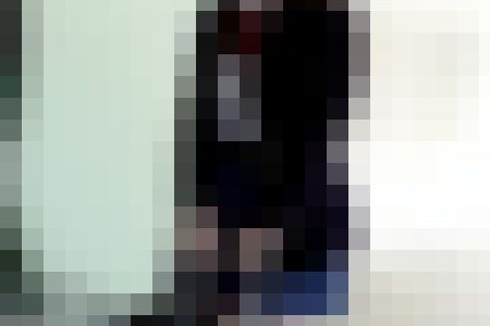 清楚女学生が駐輪場でパンチラ?しかしバレてスマホを奪われオナニー見せつけ?【逆セクハラ】