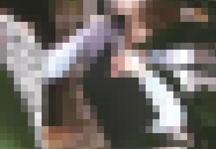 撮影バレ！　お姉さんも思わず赤面・・・　あの...パンツ見えてますよ?