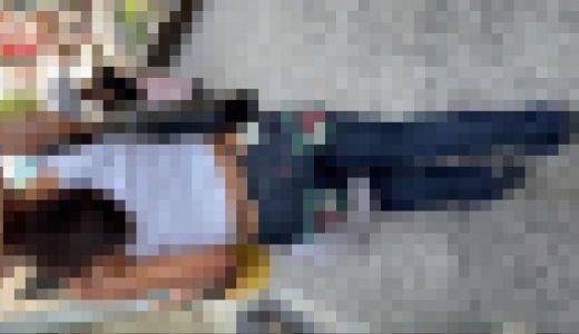お姉さん。パンツがローライズ過ぎてTバック出ちゃってますよ。
