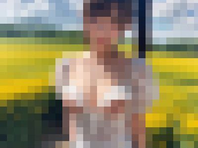 【再販】お花系巨乳アイドル！私服のポロリお散歩！