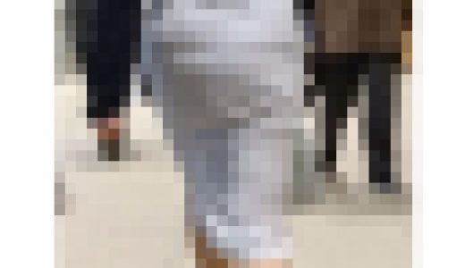 【359】スケスケタイトスカートの女神OLさん！