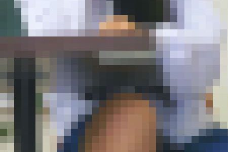 バレ・・・てる？笑顔と羞恥のギャップを堪能　黒髪ロング女子の勉強中パンティ