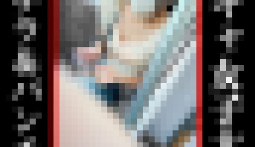 【電車内胸チラ/パンチラ6】陰キャ美人大生の胸チラ＆まさかのTバック・・・！？