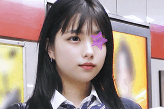 《年末P還元》【電車チ○ン】★令和6年締めくくりはチェスを嗜むZ世代美少女に半外半中出し★Fカップを揺らして本気イキ★20P還元