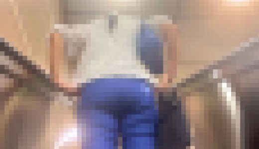 都会の女たちのスケベなWエロ尻！イヤらしいエロケツを階段で突き出して見上げる♂を誘惑！ 下品な『階段を登る女たち』 編