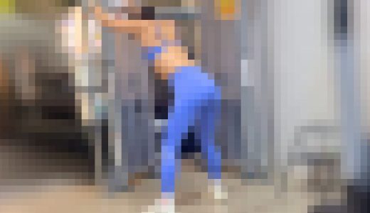 超Sクラスのエロ美巨尻！希少なパッツンスパッツとスケベ尻を突き出して♂を誘う! 下品なレギンス お姉さん編