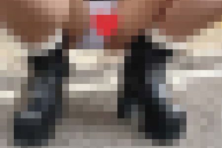 ガチ盗撮☆某公園でミニスカ生足でオジを誘う立ち女子を交渉のフリしてパンチラ撮影?調子にのり過ぎてバレちゃったw