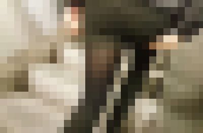 すごく綺麗な黒ストOLお姉さん...ずり上がったいやらしすぎるタイトスカート美脚