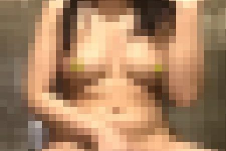 デパートのトイレでこっそりオナニーしちゃうJK175　あどけない見た目と裏腹に発育の良い美巨乳がたまらない