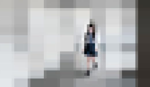 黒ぱんにもシミを付けてるスレンダーJKの魅惑の股間