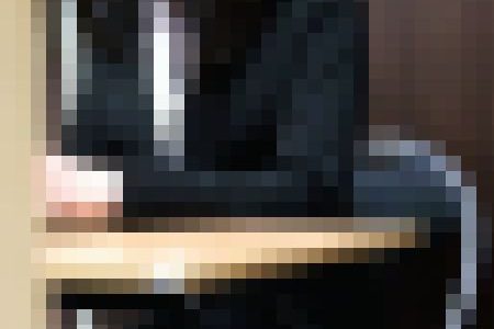 え、いいんですか！？　バレちゃっても撮影続行　スーツお姉さんの水色パンティ