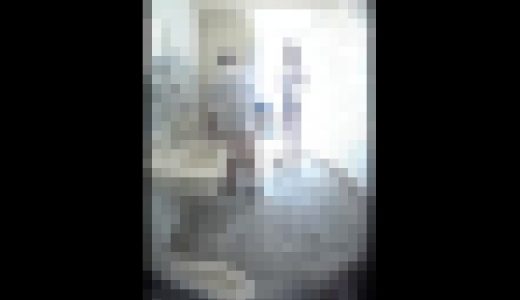 【再販】共同トイレで着替え★ビキニのモデル系と良尻ギャル